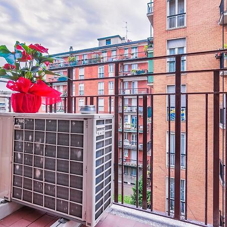 Apartamento Casa Vacanze In Arte Milano Exterior foto